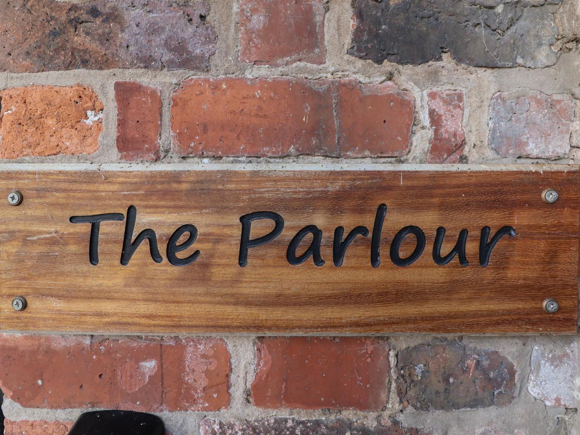 The Parlour Villa Chester Exterior photo